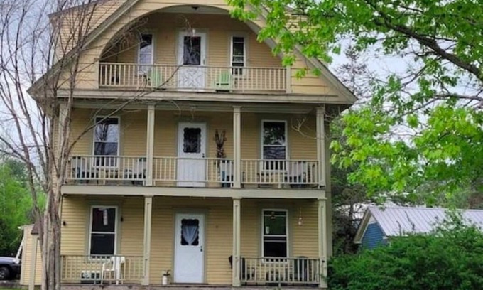 Franconia Apartamento | 2 Bdrm Apartment-2nd FLR/ WHITE MOUNTAINS, NH