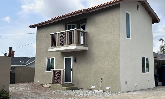 East Whittier Casa | 2-bed 1 bath guest unit @stayinwhittier
