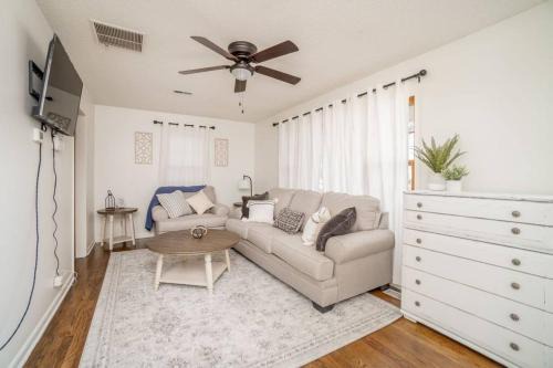 Wichita Casa | 2 Bed 1 Bath Home w 2 Car Garage & Fenced Yard
