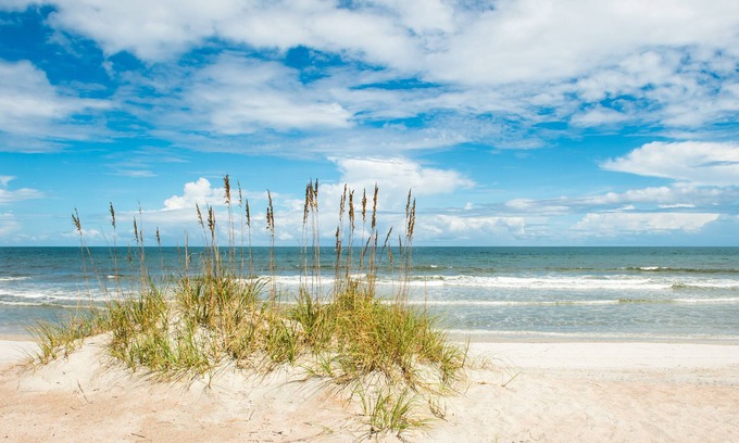 Fernandina Beach Casa | 2 Bed/2.5 Bath Townhome In Gorgeous Timeless Amelia Island Steps from the Beach