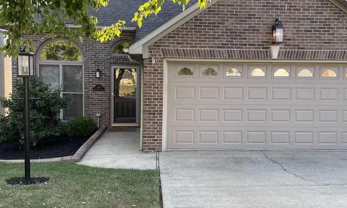 Lexington Casa | 2 Bed/2 Bath Home in Andover area. Premier Host with 250+ 5-Star Reviews!
