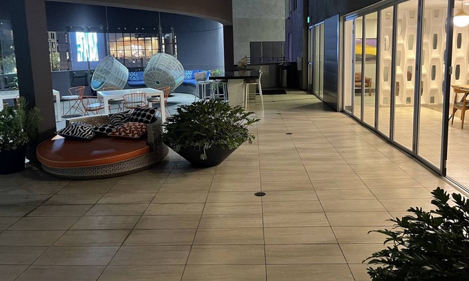 Downtown Apartamento | 2 bed/2 bath resort style apartment near Americana