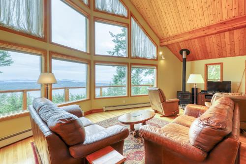 Rosario Casa | 2 Bed 2 Bath Vacation home in Orcas Island