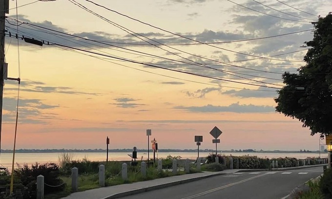 Newburyport Condominio | 2 bed/2bath with water views & virtual tour!