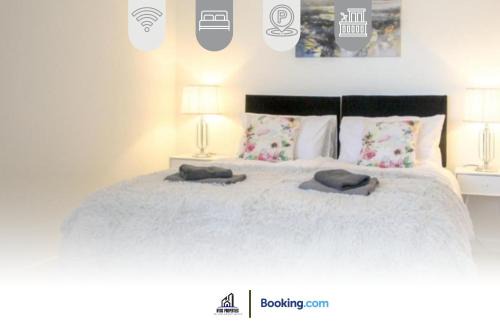 Chorlton-on-Medlock Apartamento | 2 Bed Apt City Centre By NYOS PROPERTIES Short Lets & Serviced Accommodation