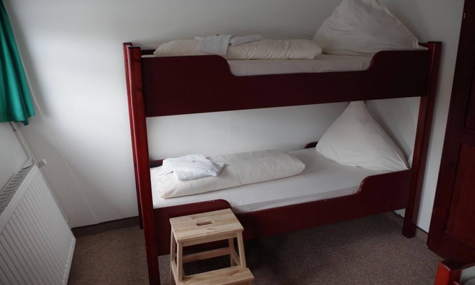 Leipziger Vorstadt Apartamento | 2-bed cabin on a residential vessel
