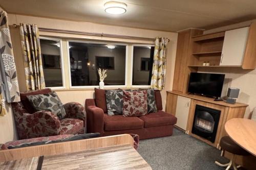 Towyn Chalet De Esquí | 2 Bed Caravan on Lyons Winkups Sleeps 6