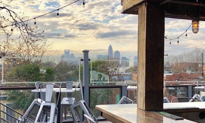 Charlotte Casa | 2 Bed Charlotte Plaza Shamrock <5 min NoDa Art District & Historic Plaza Midwood