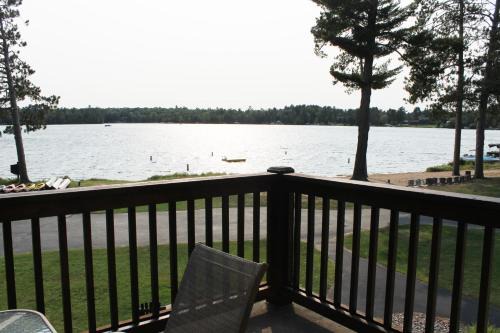 Eagle River Casa | 2 bed condo on Duck Lake in Eagle River