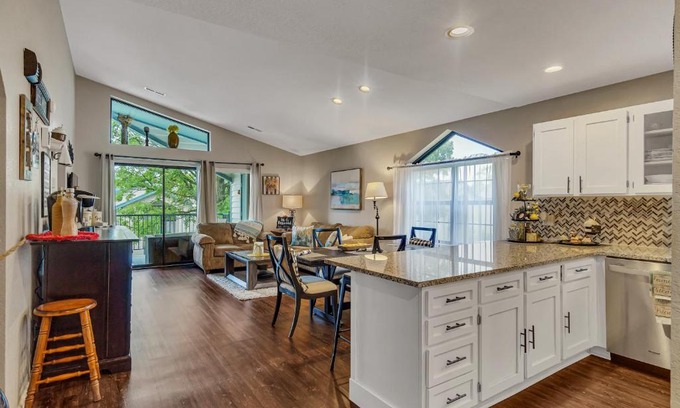 Branson Apartamento | 2 Bed Condo-The Greens at Thousand Hills-Coffee Bar