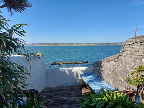 Appledore Casa | 2 Bed cottage in a fantastic sea front setting