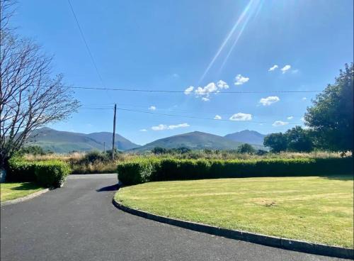 Beaufort Casa | 2 Bed Flat - Sleeps 4 - Garden - Parking - Wifi