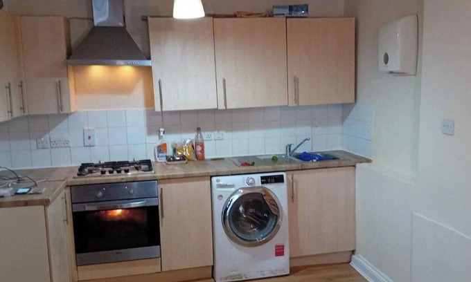 Newham Apartamento | 2 Bed House - Sleeps 3, With central Links
