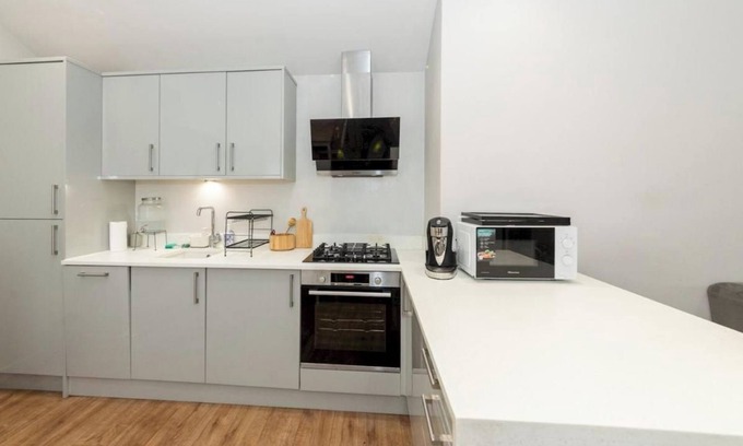 Reading Casa | 2-Bed House in Reading-Near town-Sleeps 4
