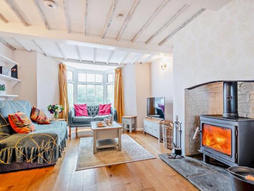 Swindon Casa | 2 Bed in Bishopstone 93489