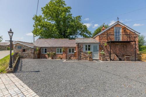 Llanymynech Casa | 2 Bed in Carreghofa oc-t32530