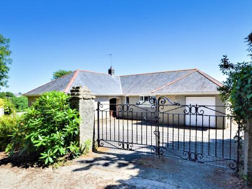 Constantine Casa | 2 Bed in Constantine TVEAN