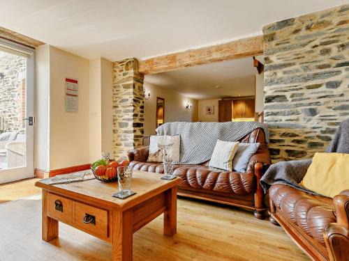 Launceston Casa | 2 Bed in Launceston 92552