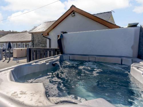 Lampeter Casa | 2 Bed in Lampeter 86507