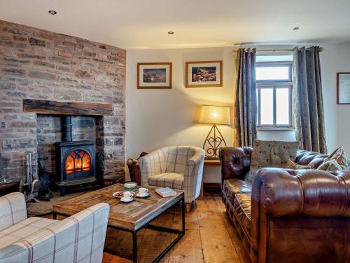 Llanfihangel Tal-y-llyn Casa | 2 Bed in Llangorse 91085