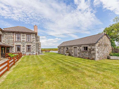 Cury Apartamento | 2 Bed in Mullion SOWAN