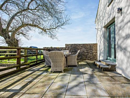 Narberth Casa | 2 Bed in Narberth 72864