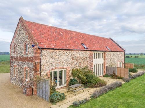Fakenham Casa | 2 Bed in Pensthorpe KT002
