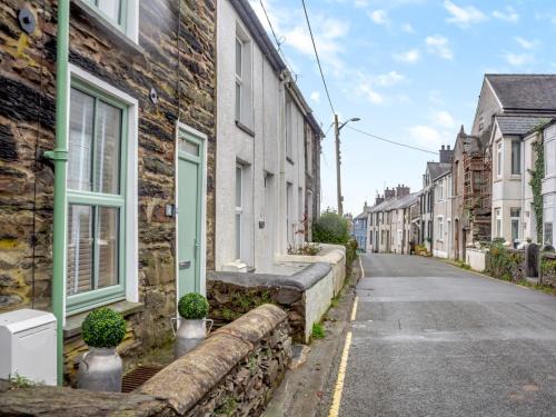 Penrhyndeudraeth Casa | 2 Bed in Porthmadog 93835