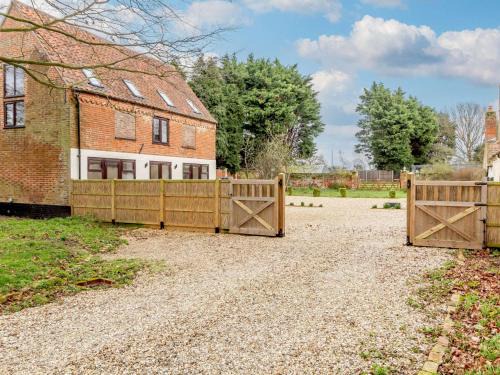 Cantley Casa | 2 Bed in Reedham 90882
