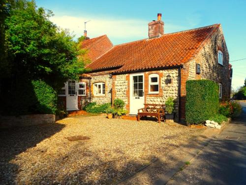Roughton Casa | 2 Bed in Roughton BUCN8