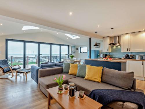 Whitstable Casa | 2 Bed in Seasalter WCC05
