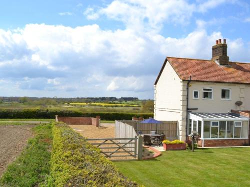 Fakenham Casa | 2 bed in Shereford KT156
