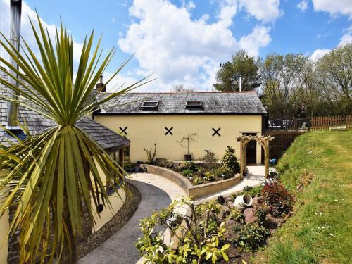 Worlington Casa | 2 Bed in South Molton 81228
