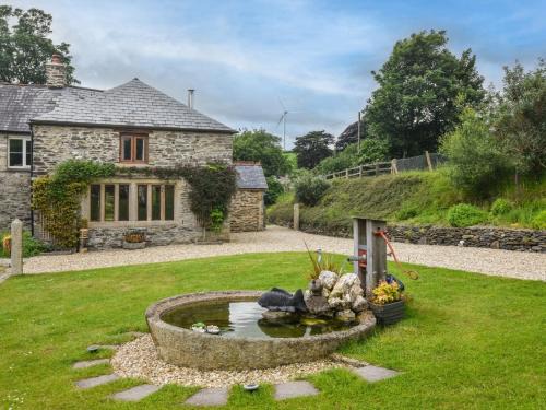 Launceston Casa | 2 Bed in South Petherwin 85894