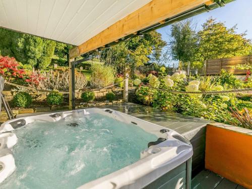 Thornton Casa | 2 Bed in Thornton 75164