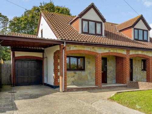 Freshwater Casa | 2 bed in Totland Bay IC003