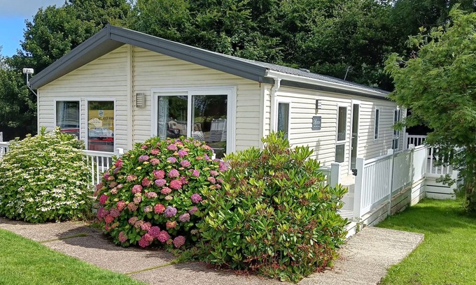 Bucks Cross Cabina | 2-Bed Luxury Lodge at Bideford Bay within walking distance of Clovelly