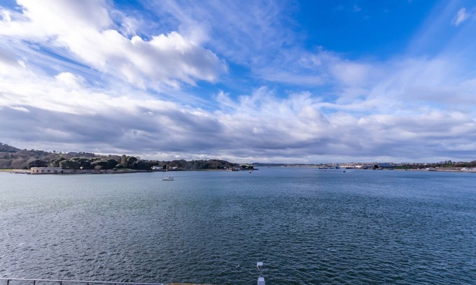 Plymouth Apartamento | 2 Bed- Pureserviced Royal William Yard