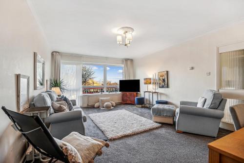 Southgate Apartamento | 2-Bed spacious Flat-2-minute walk to tube station