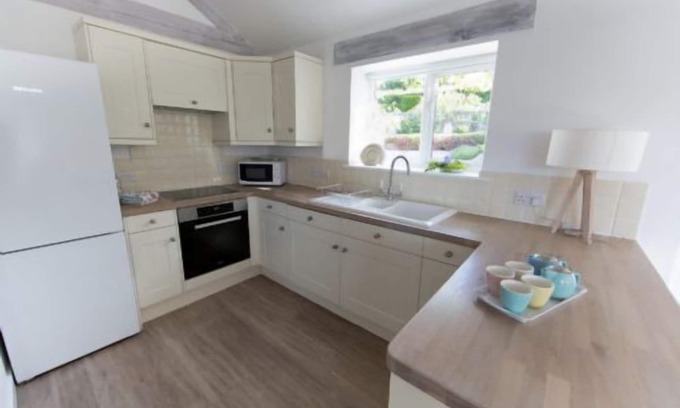 Vobster Cabaña | ❤️ 2 bed split level apartment 55 acres to explore