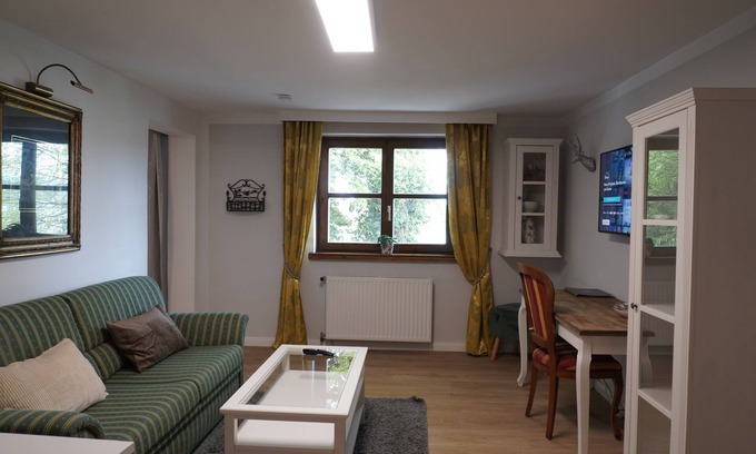 Seewalchen am Attersee Apartamento | 2 Bedroom Apartment, Access to Attersee Lake, Private Terrace, Free Parking