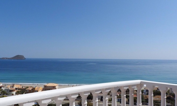 Cartagena Apartamento | 2 dormitorios en la planta superior + 90m2 de solarium privado