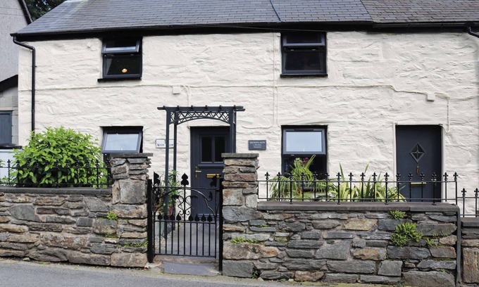 Tanygrisiau Cabaña | 2 bedroom accommodation in Blaenau Ffestiniog