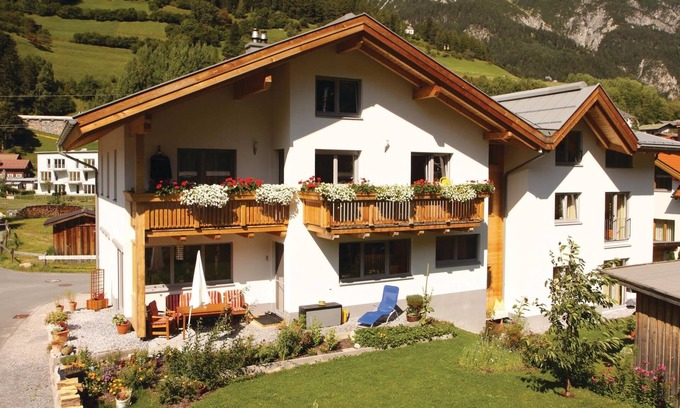 Pettneu am Arlberg Apartamento | Alojamiento de 2 habitaciones en Pettneu am Arlberg