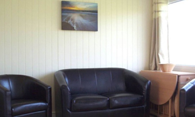 Aberaeron Chalet De Esquí | 2 bedroom accommodation in Gilfach-Yr-Halen