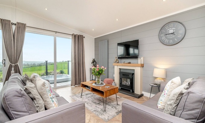 Shepton Mallet Chalet De Esquí | Alojamiento de 2 habitaciones en Midsomer House, East Compton