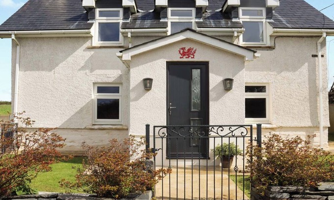 Llanfyrnach Cabaña | 2 bedroom accommodation in Llanfyrnach