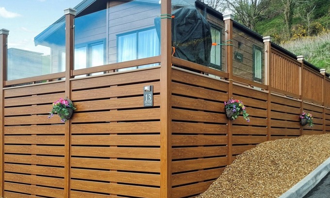 Llanrhystud Cabaña | 2 bedroom accommodation in Llanrhystud