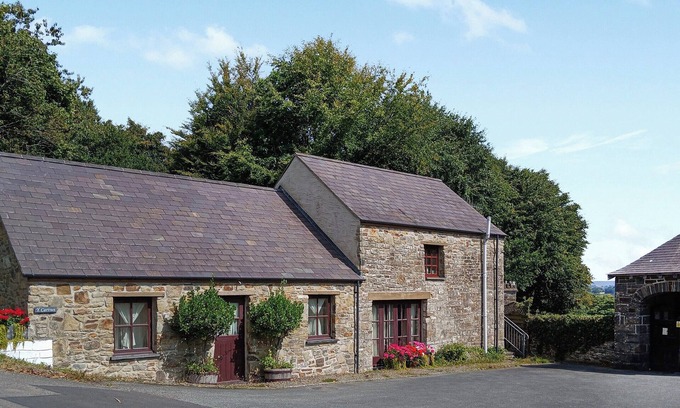 Llanybydder Cabaña | Alojamiento de 2 habitaciones en Llanwenog, near Llanybydder