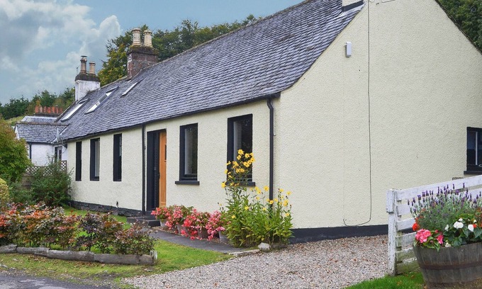 Strathpeffer Cabaña | 2 habitaciones alojamiento en Strathpeffer